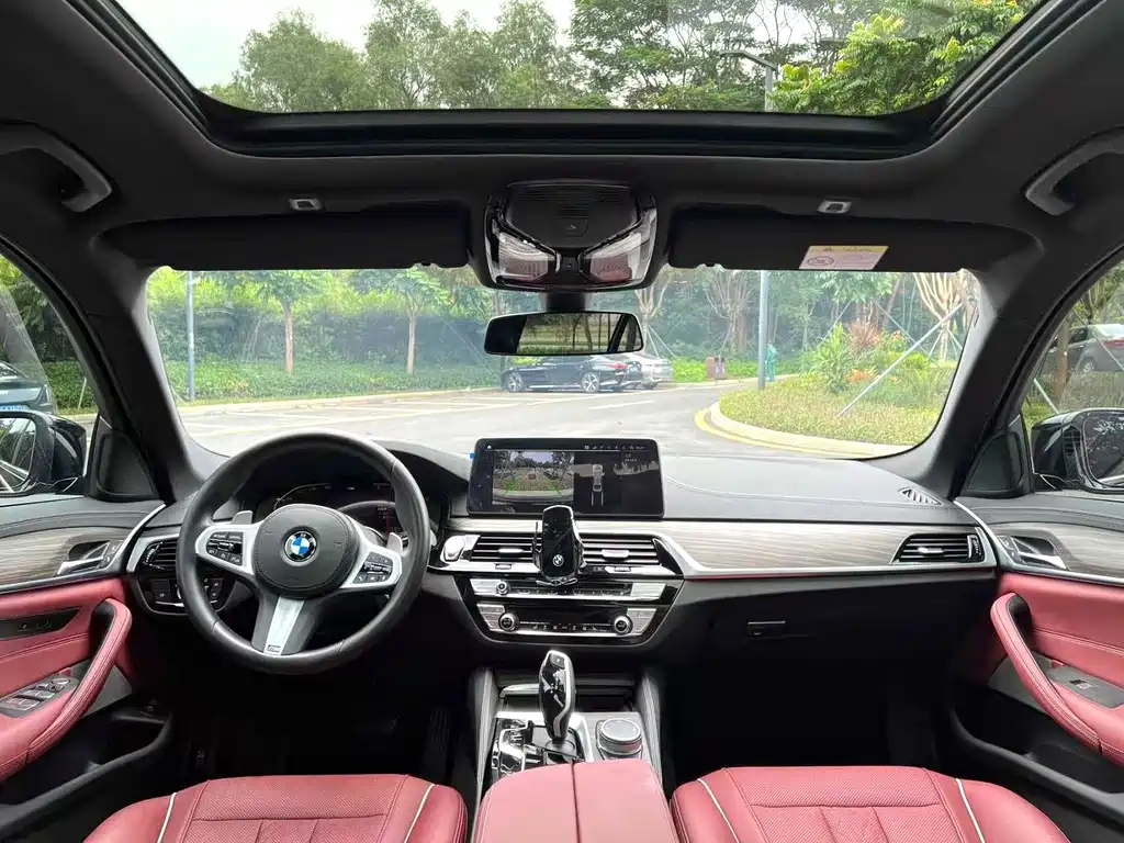 BMW 5 Series — миниатюра 5