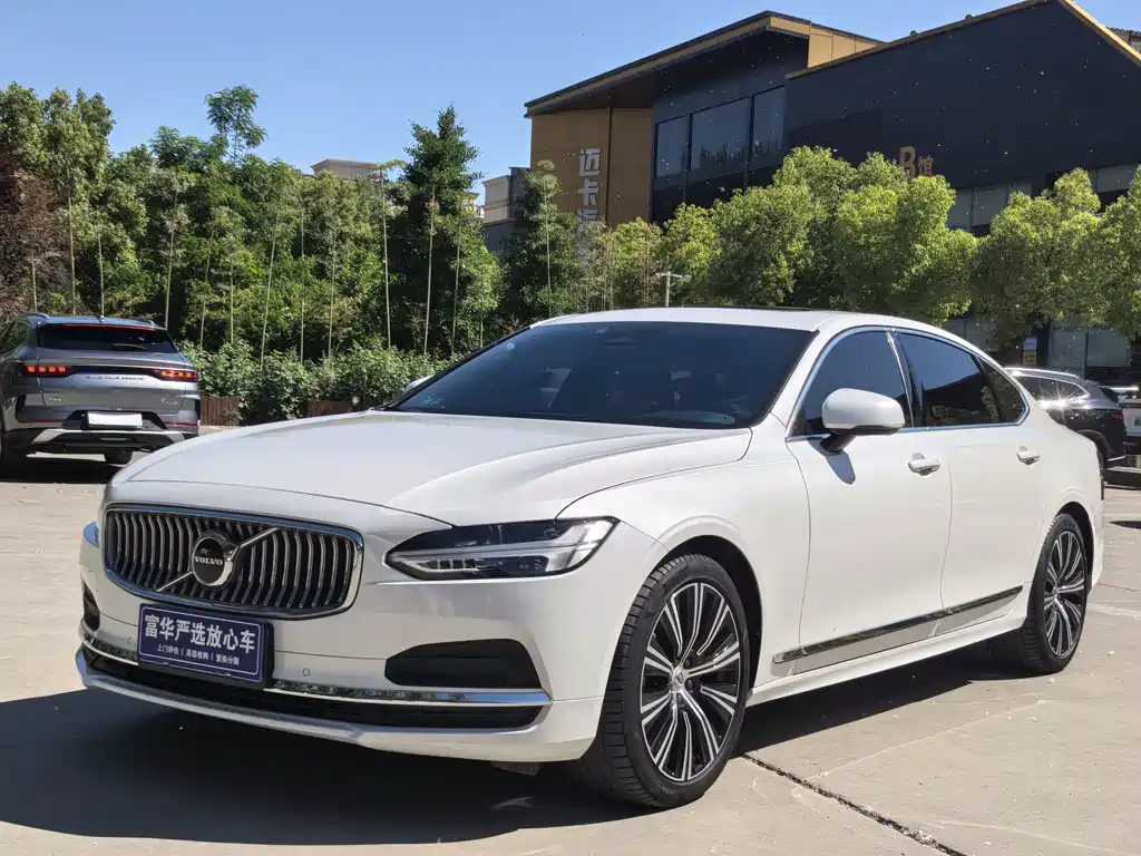 Volvo S90 2024