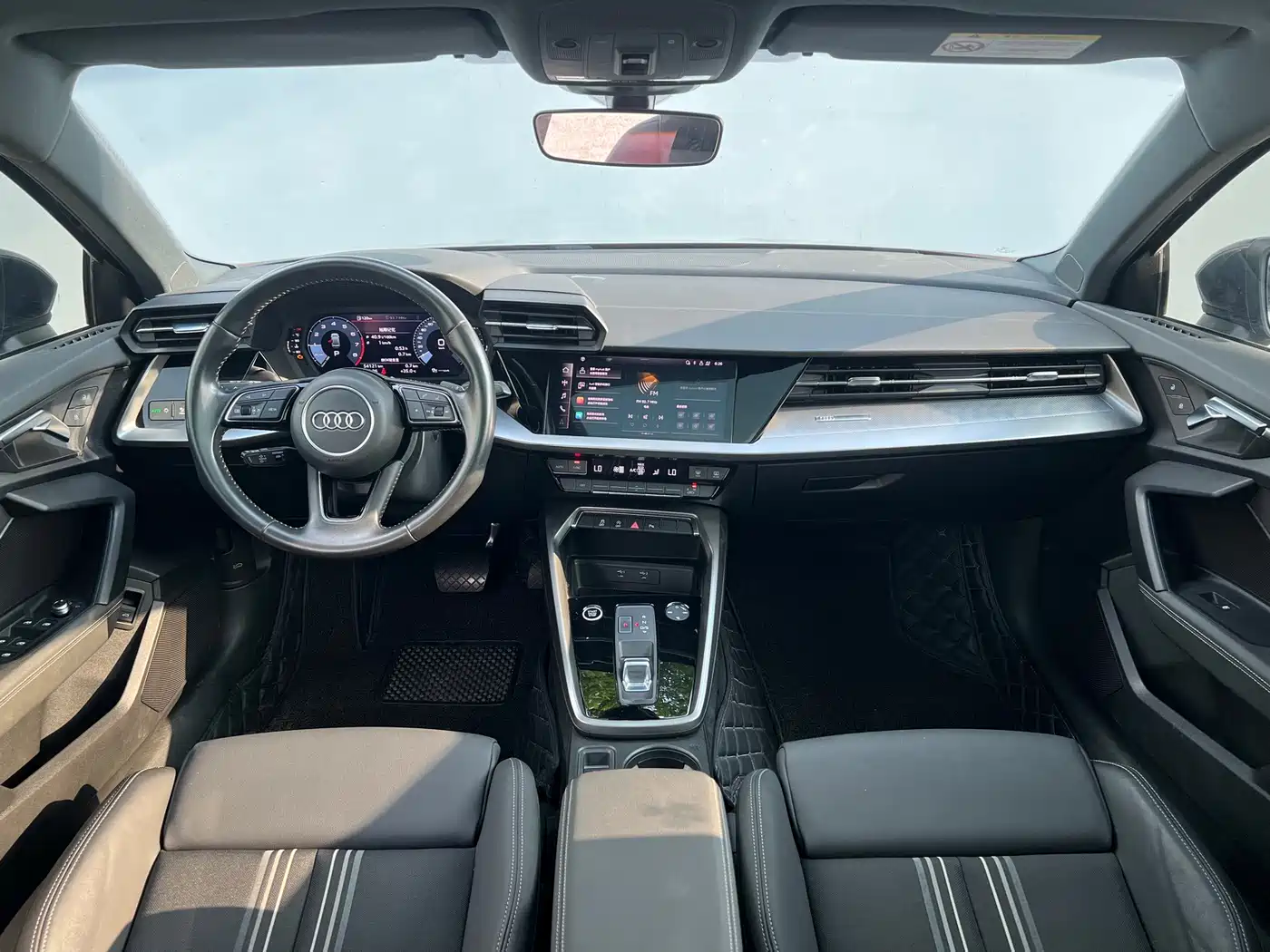 Audi A3 2022 Silver/gray из Китая, фото 4