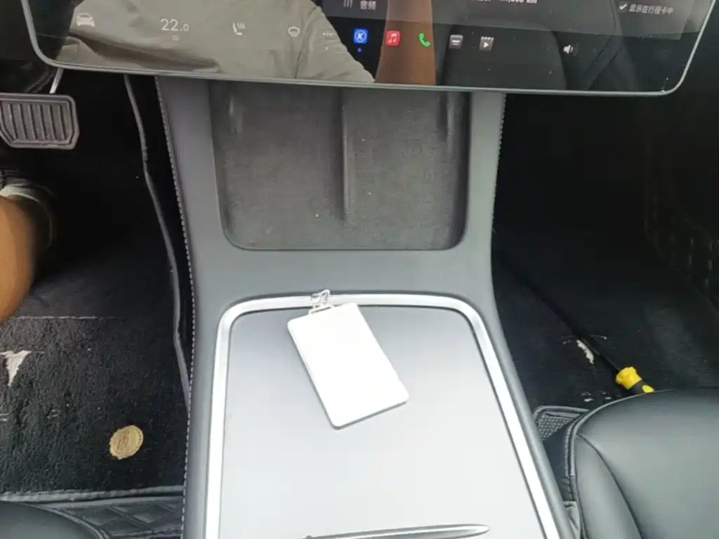 Tesla Model 3 — миниатюра 14