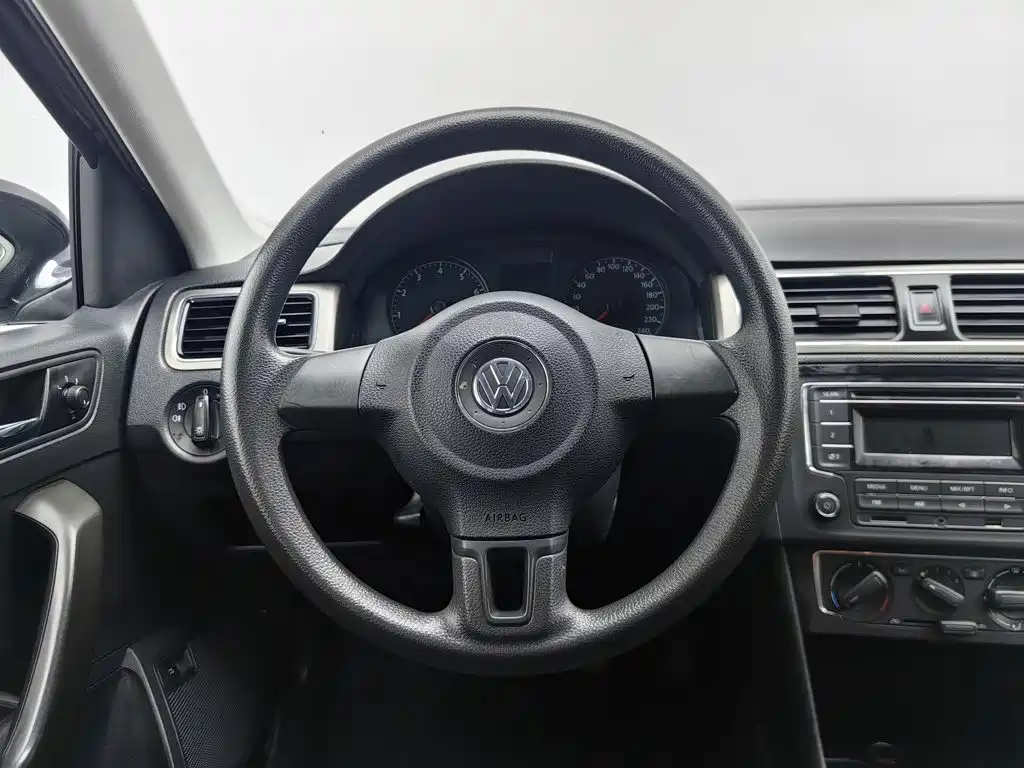 Volkswagen Santana — миниатюра 11