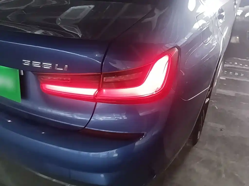 BMW 3 Series — миниатюра 8