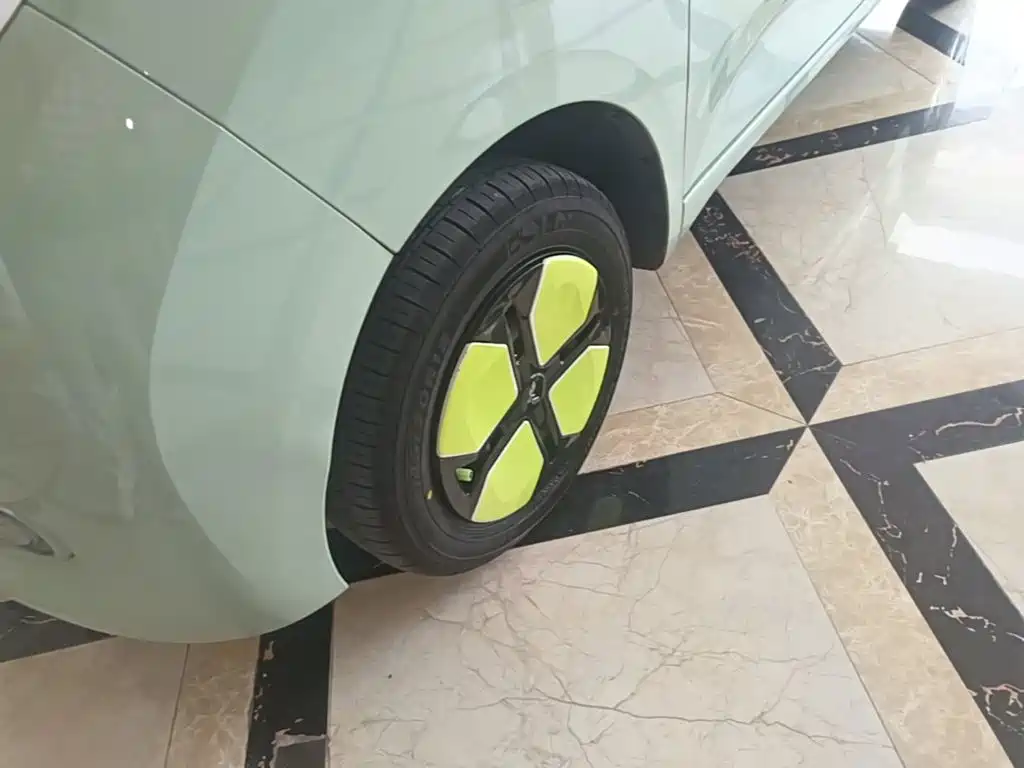 Wuling MINIEV — миниатюра 23