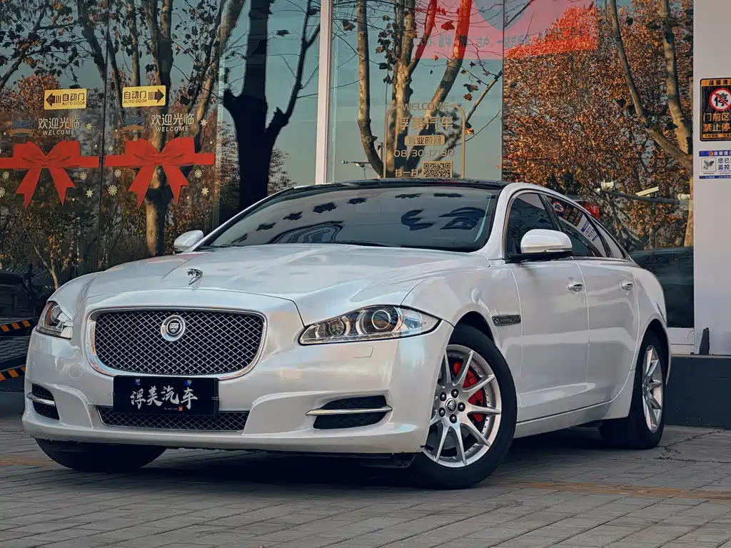 Jaguar XJ — миниатюра 2