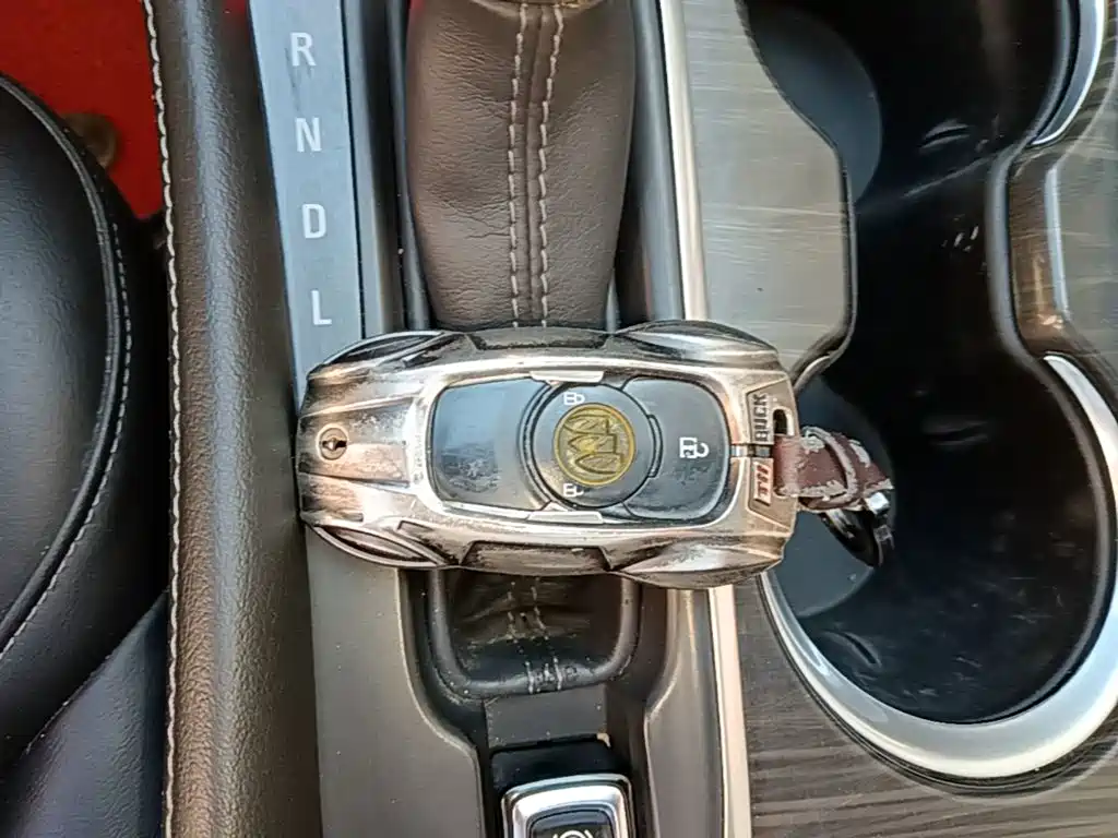 Buick Envision Plus — миниатюра 9
