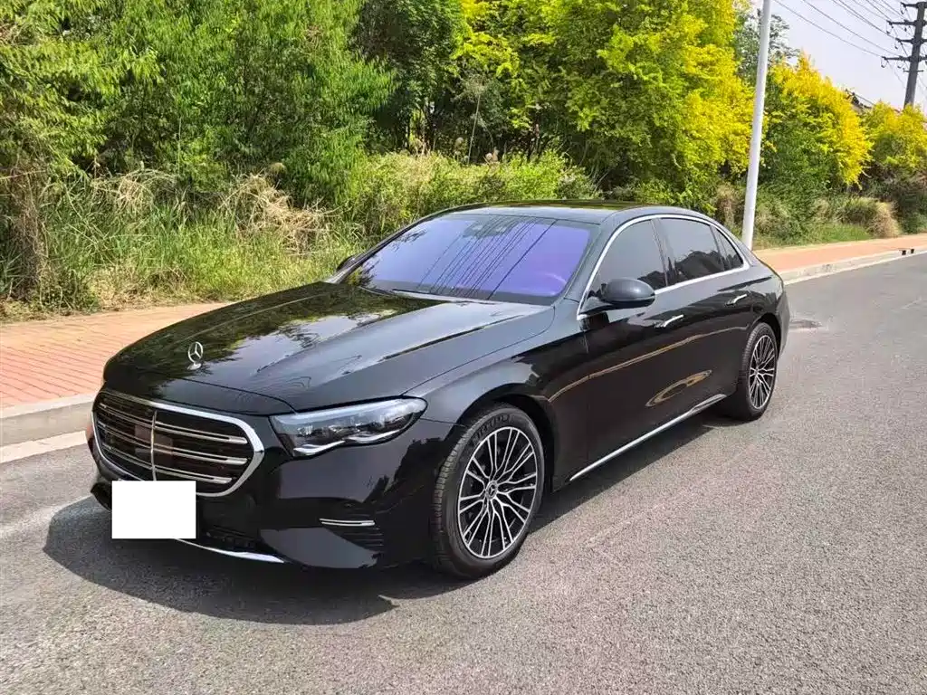 Mercedes-Benz E-Class 2025