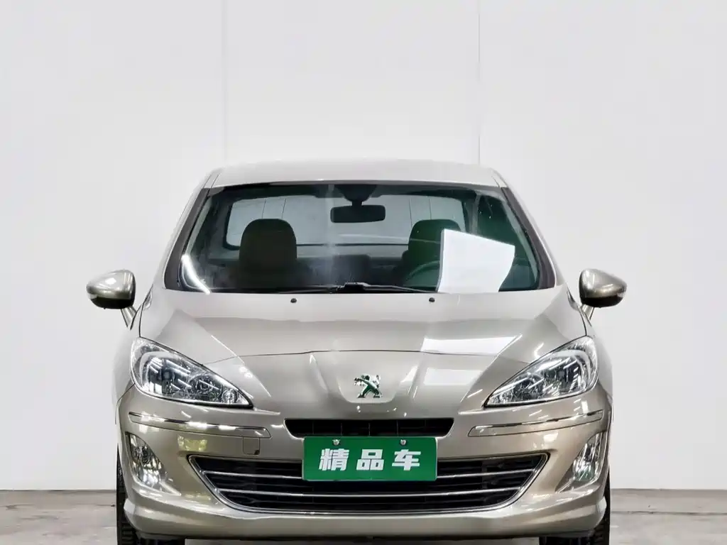 Peugeot 408 2013 1.6L MT Comfort