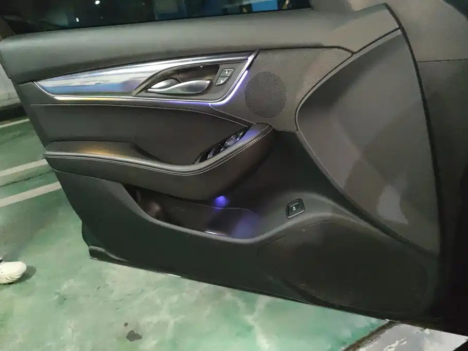 Cadillac CT5 — миниатюра 7