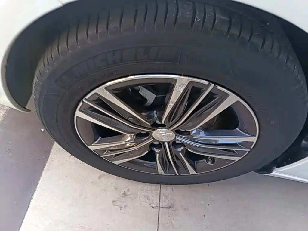 Peugeot 308 — миниатюра 23