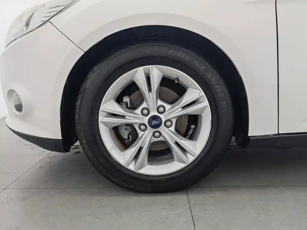 Ford Focus — миниатюра 17