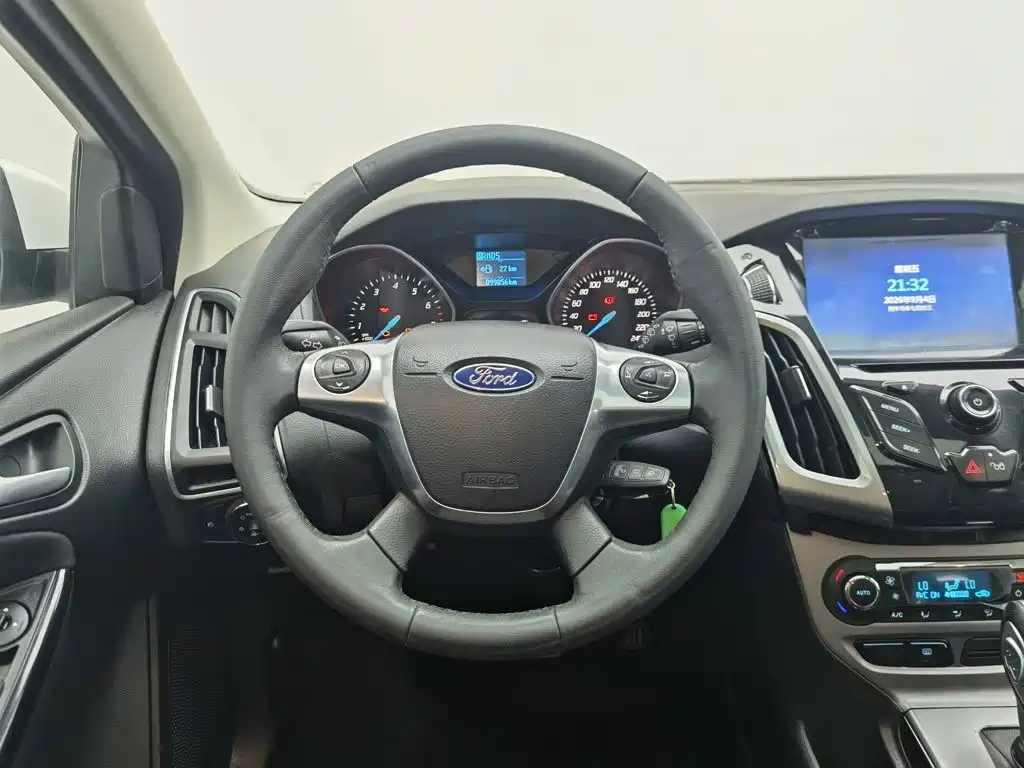 Ford Focus — миниатюра 11