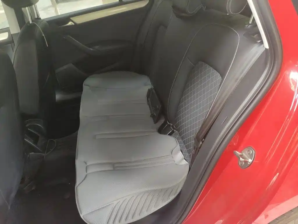 Skoda Rapid Spaceback — миниатюра 14