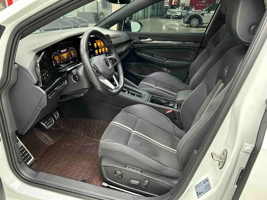 Volkswagen Golf — миниатюра 17