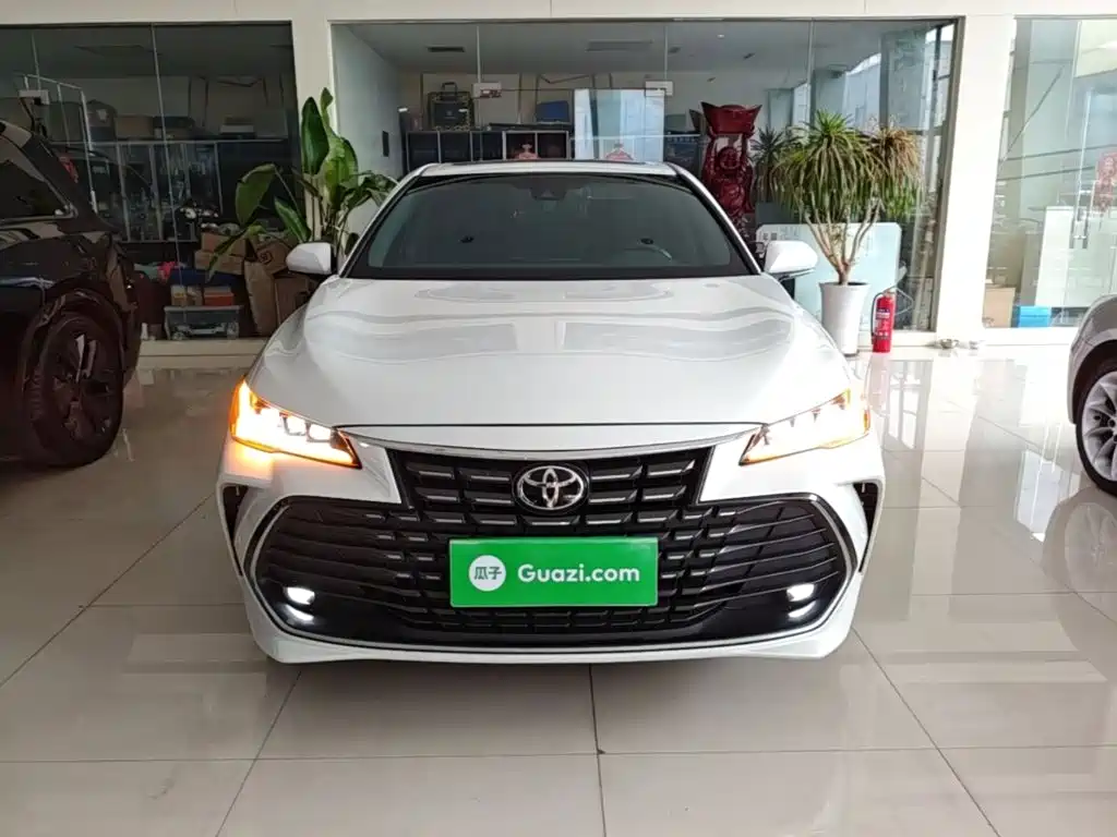 Toyota Avalon — миниатюра 3