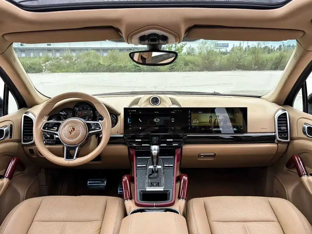 Porsche Cayenne — миниатюра 14