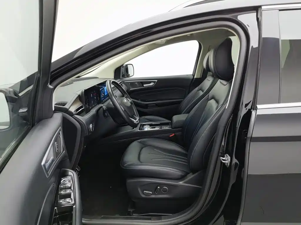 Ford Edge — миниатюра 10