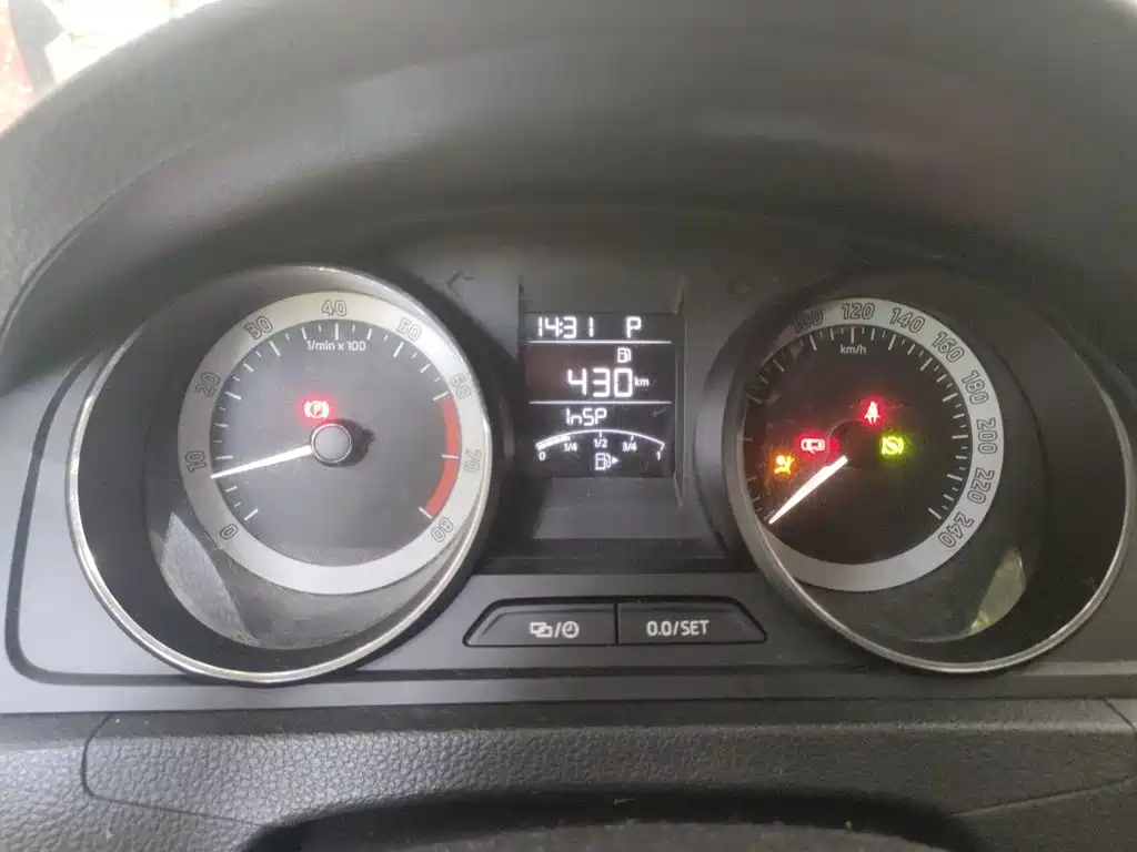 Skoda Rapid Spaceback — миниатюра 8