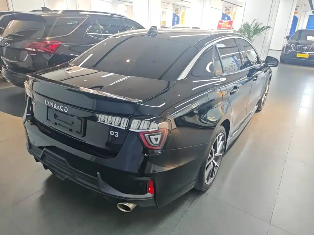 Lynk & Co 03 — миниатюра 7