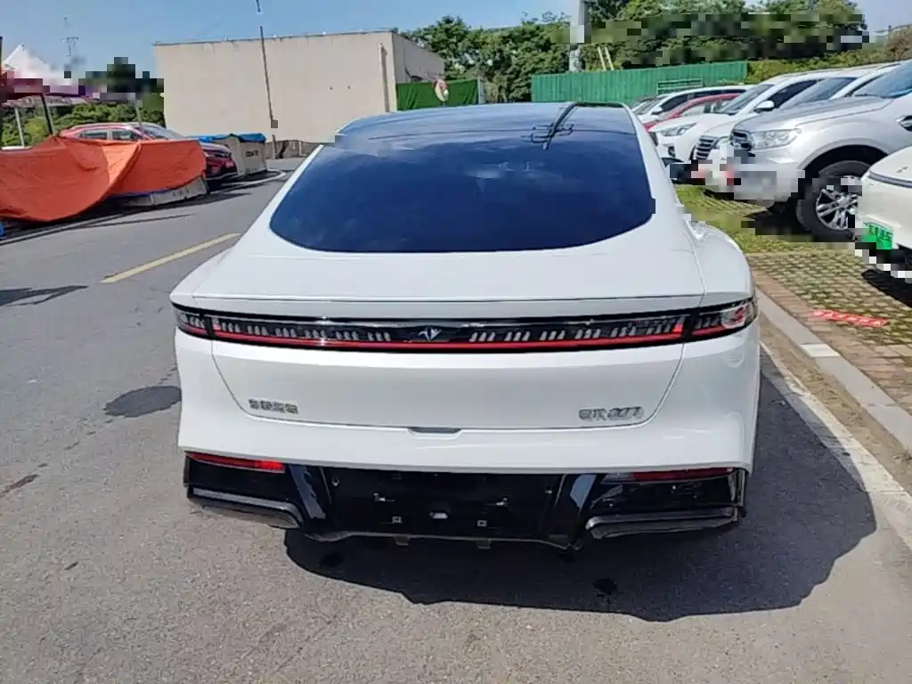 Dongfeng eπ007 2025 230Pro