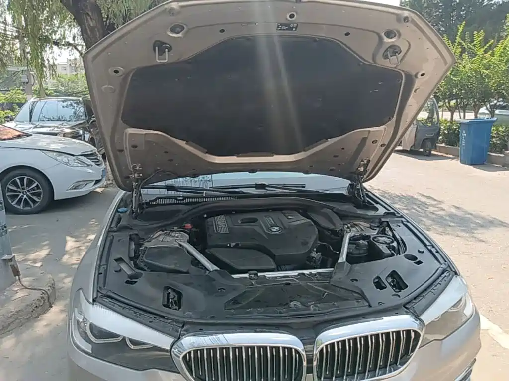 BMW 5 Series — миниатюра 20