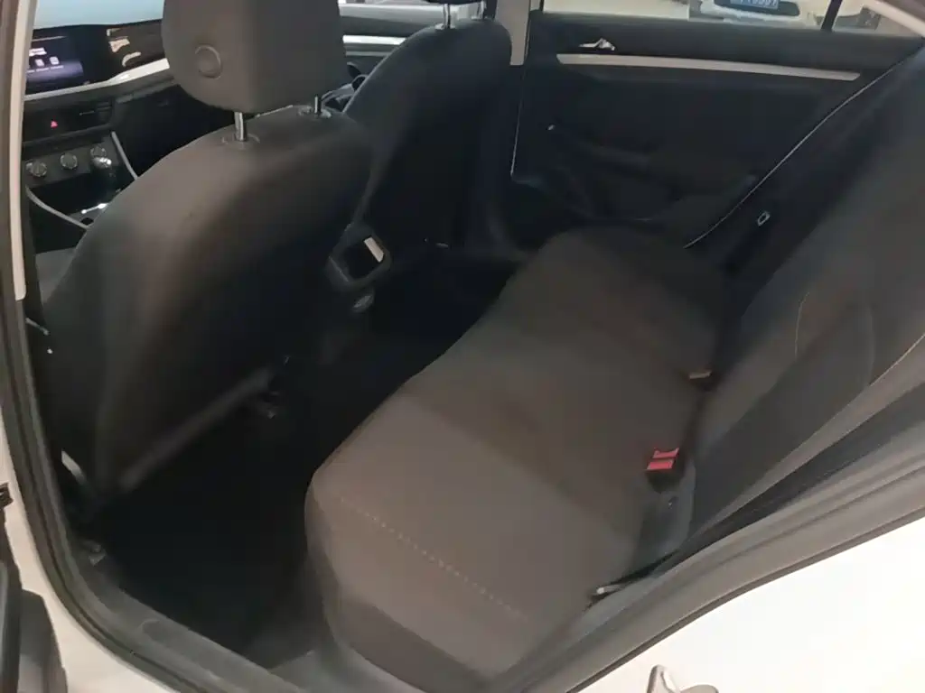 Volkswagen Bora — миниатюра 17