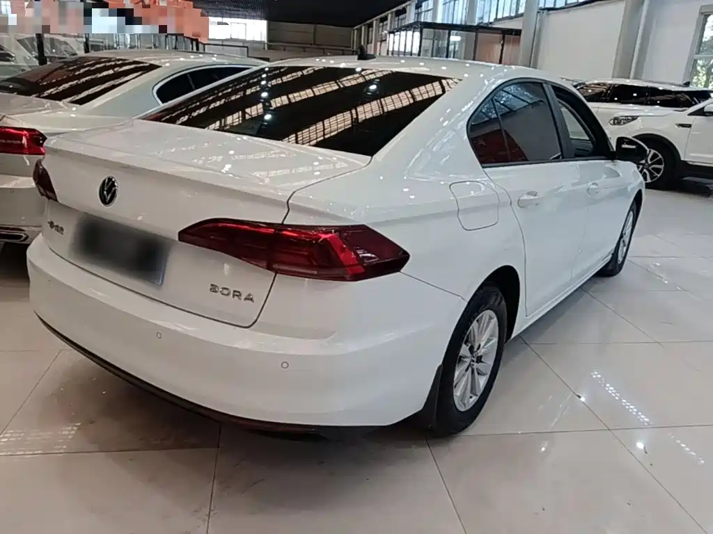 Volkswagen Bora — миниатюра 7