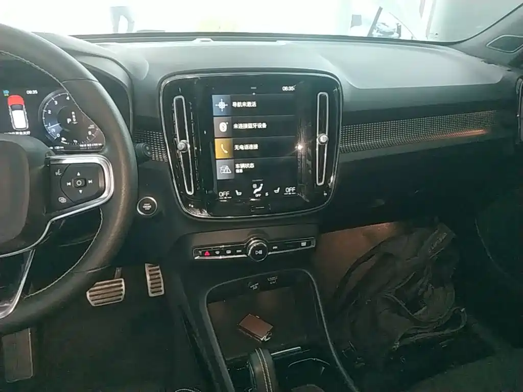Volvo XC40 — миниатюра 13