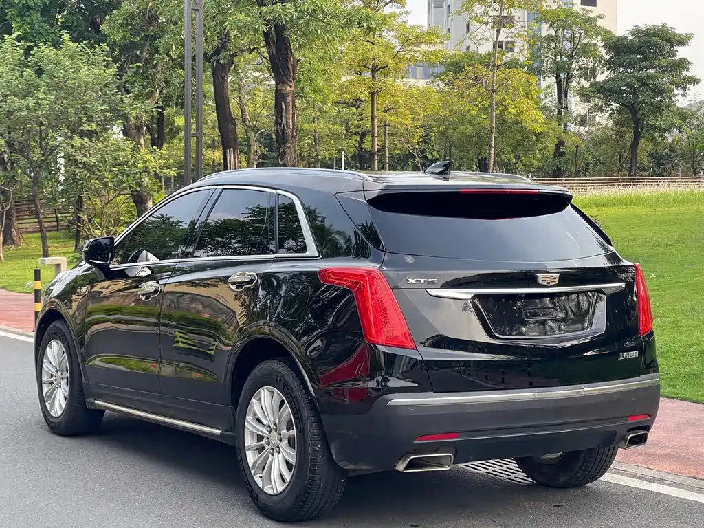 Cadillac XT5 — миниатюра 4