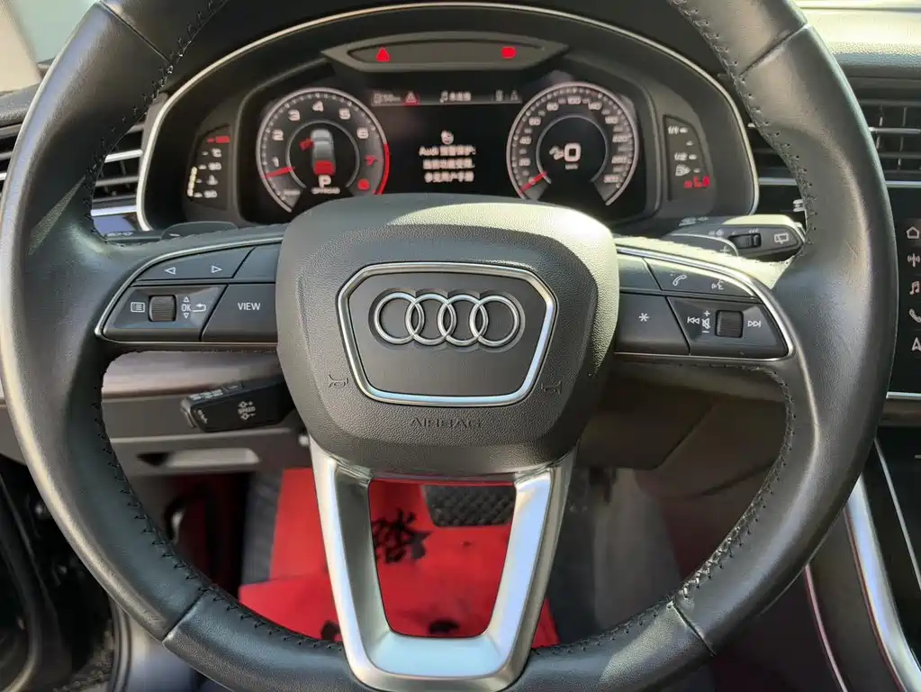 Audi Q7 — миниатюра 13