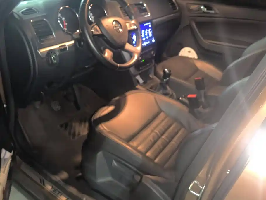 Skoda Yeti — миниатюра 9