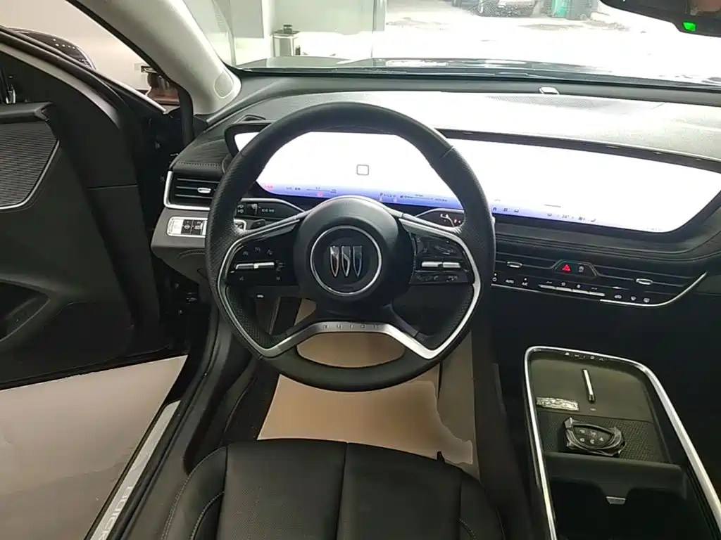 Buick LaCrosse — миниатюра 11