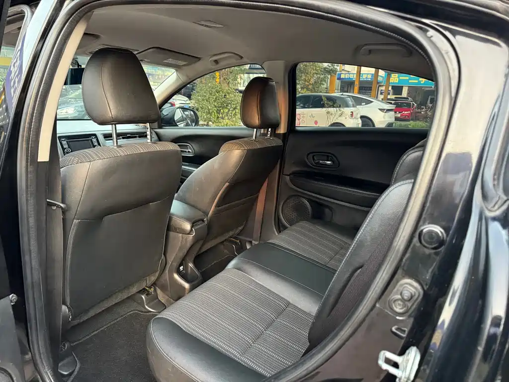 Honda Vezel — миниатюра 6