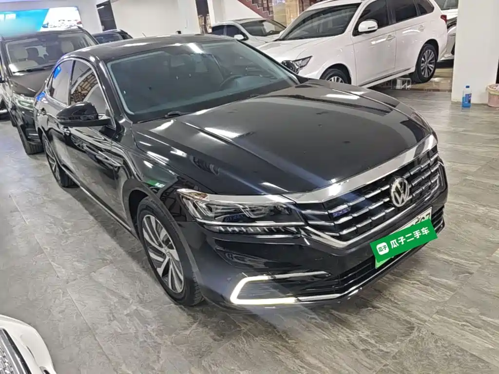 Volkswagen Passat PHEV — миниатюра 4