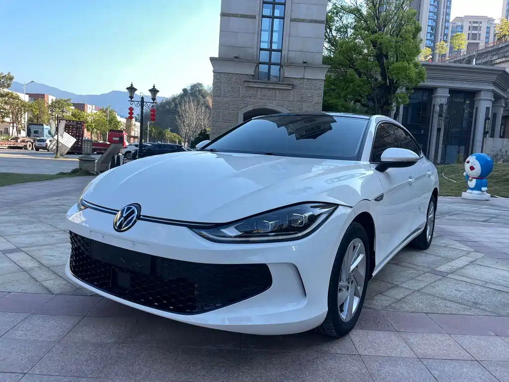VOLKSWAGEN LINGDU