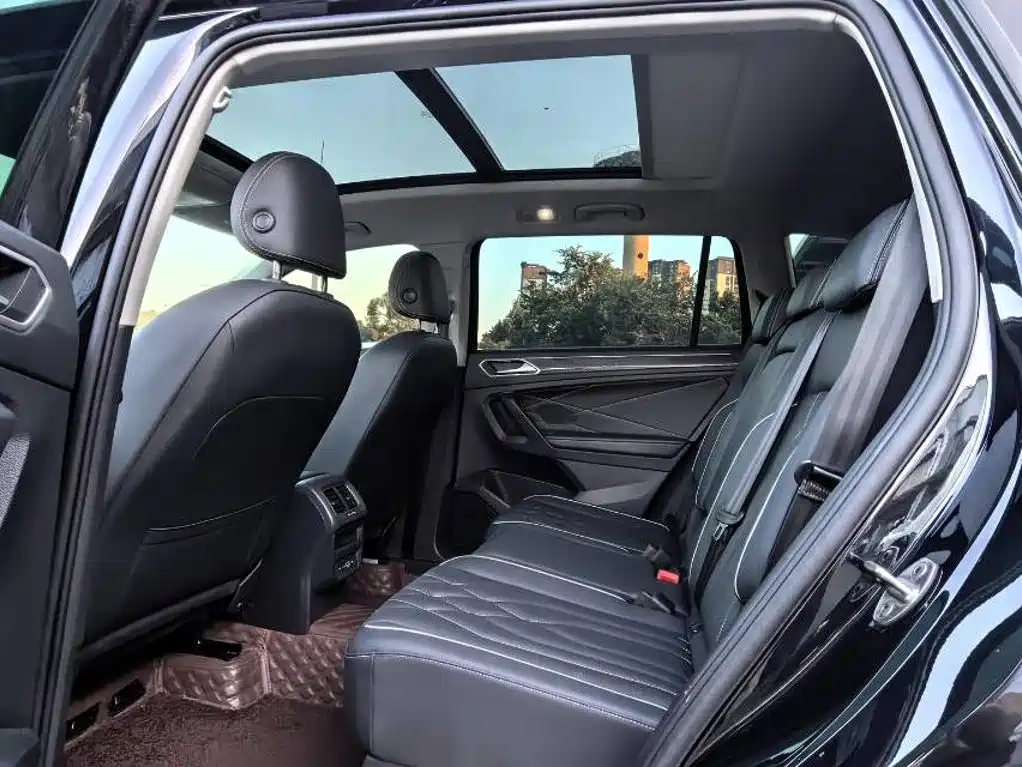 Volkswagen Tiguan L — миниатюра 6