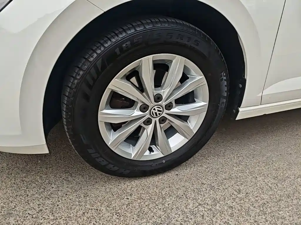 Volkswagen Polo — миниатюра 23