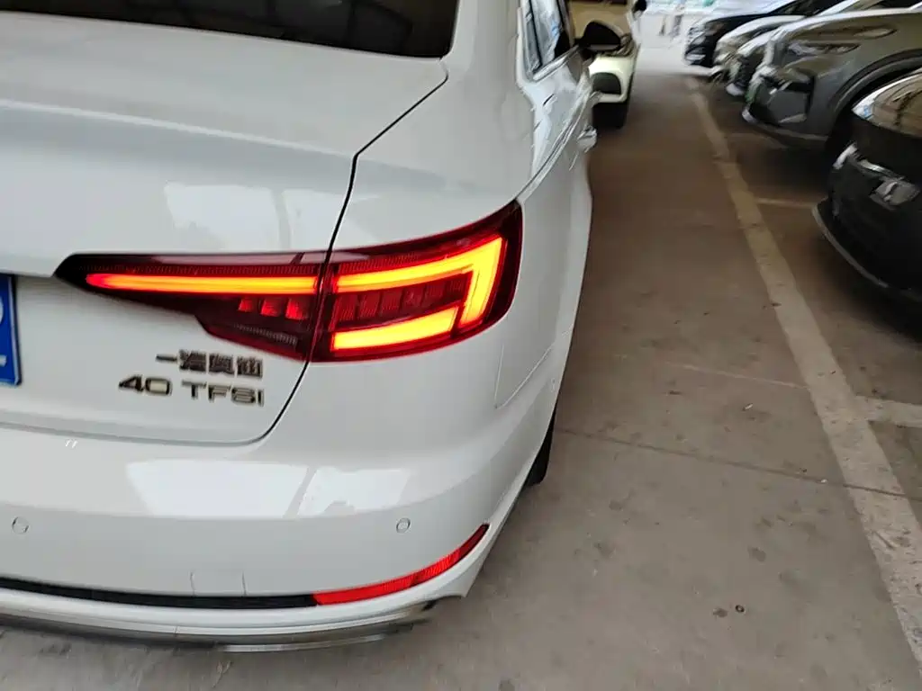 Audi A4L — миниатюра 8