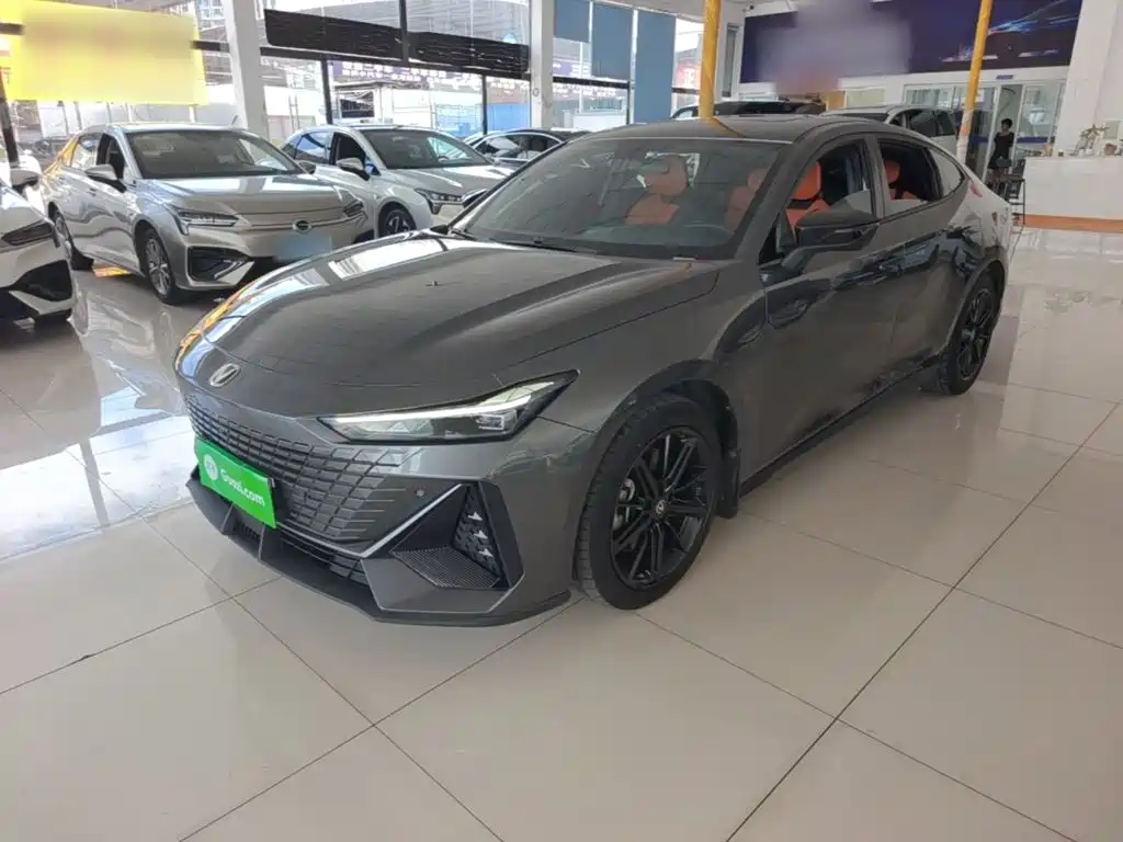 Changan UNI-V iDD — миниатюра 2