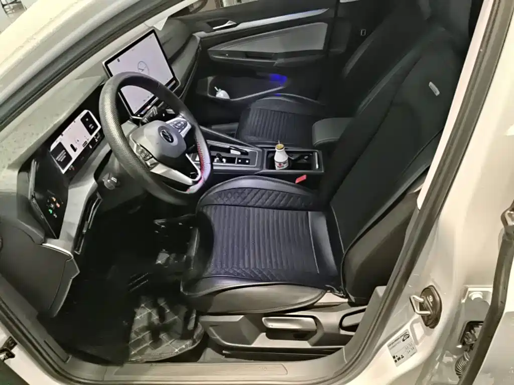 Volkswagen Golf — миниатюра 15