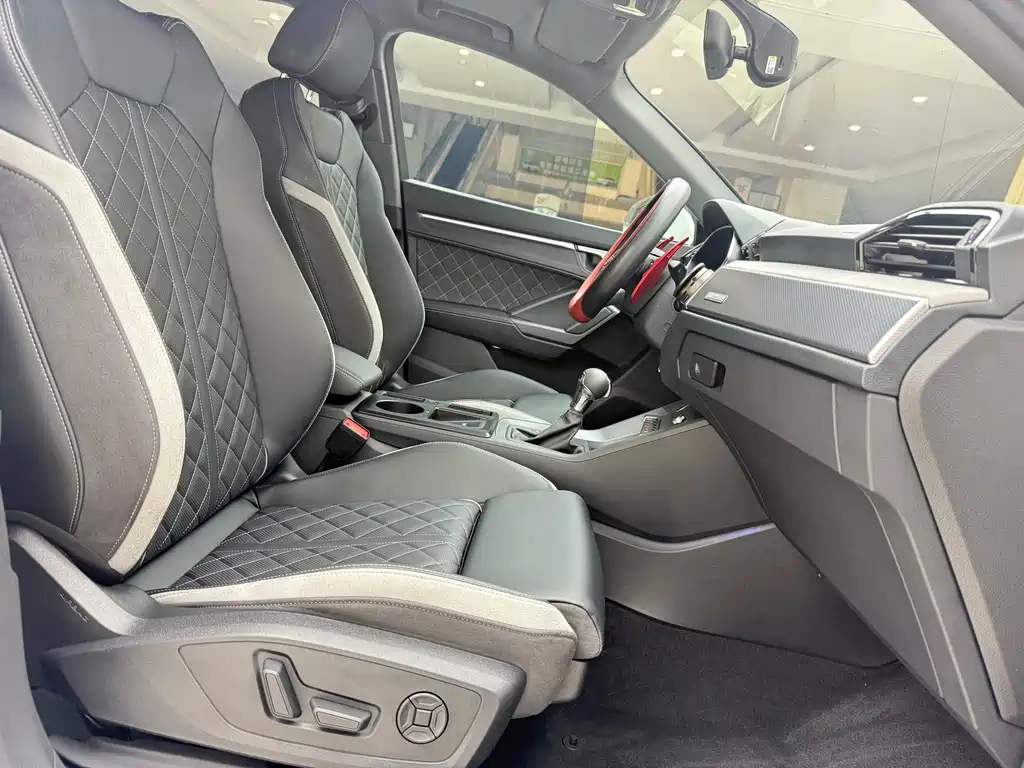 Audi Q3 — миниатюра 14