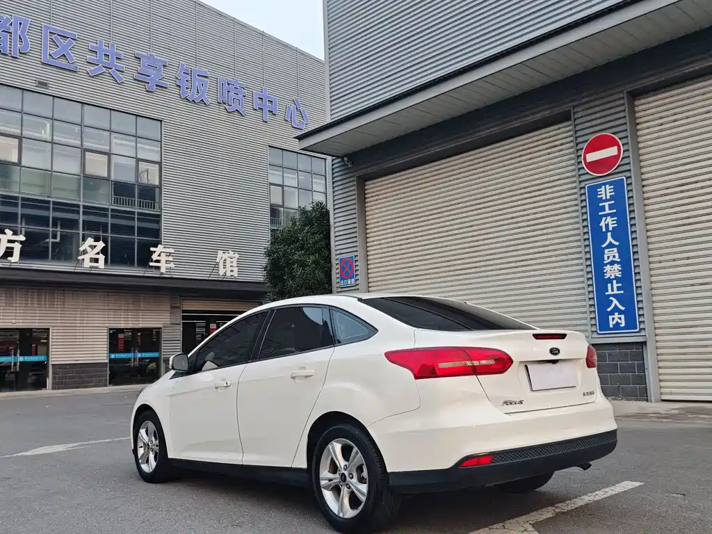 Ford Focus — миниатюра 8