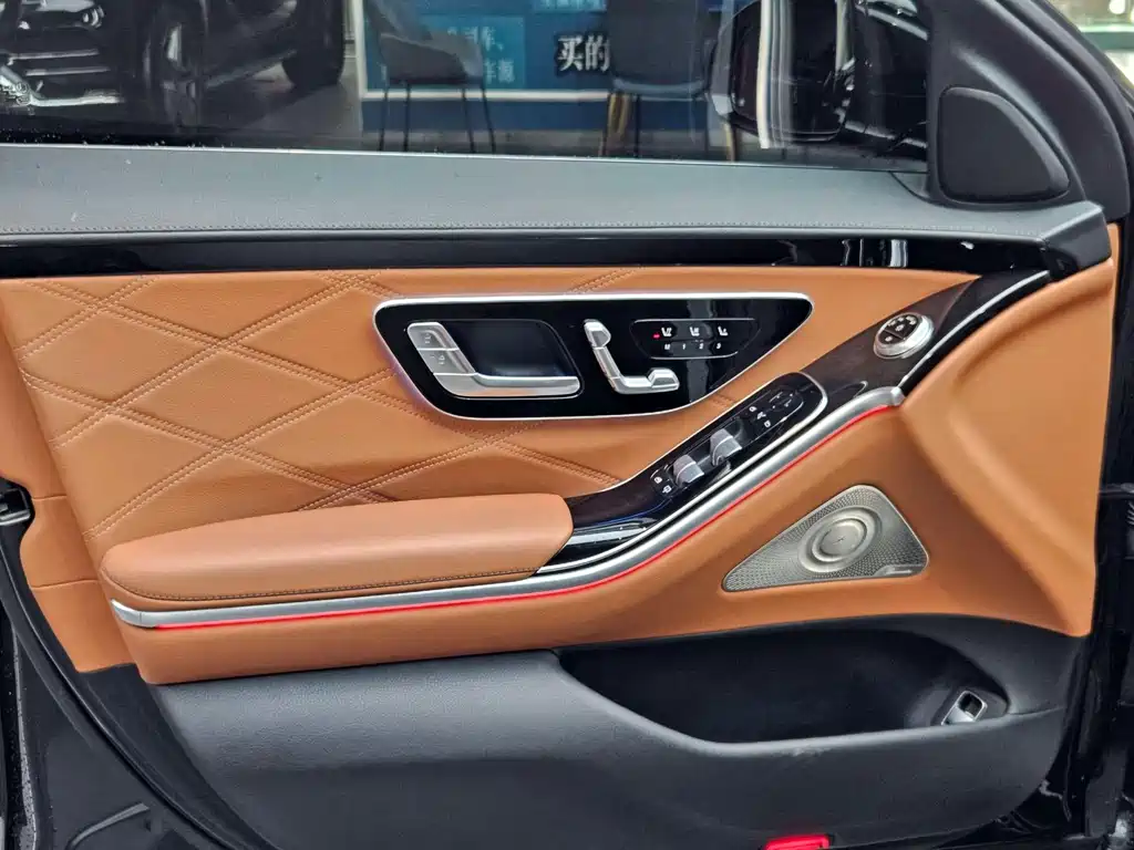 Mercedes-Benz S-Class — миниатюра 18