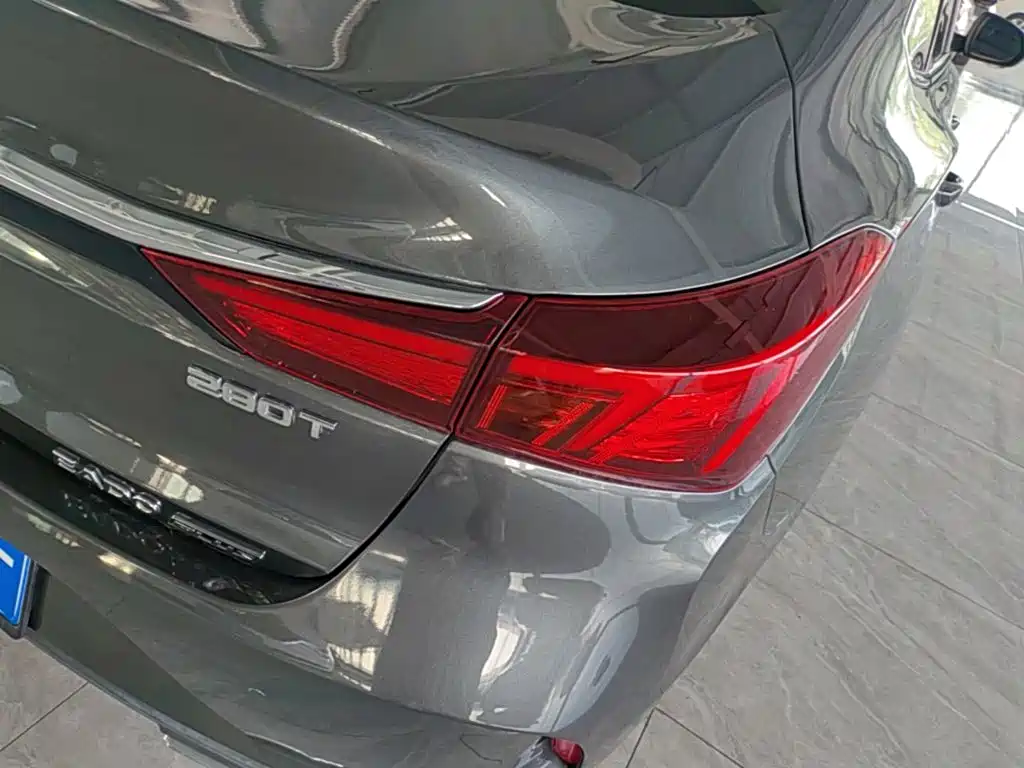 Changan Eado — миниатюра 8