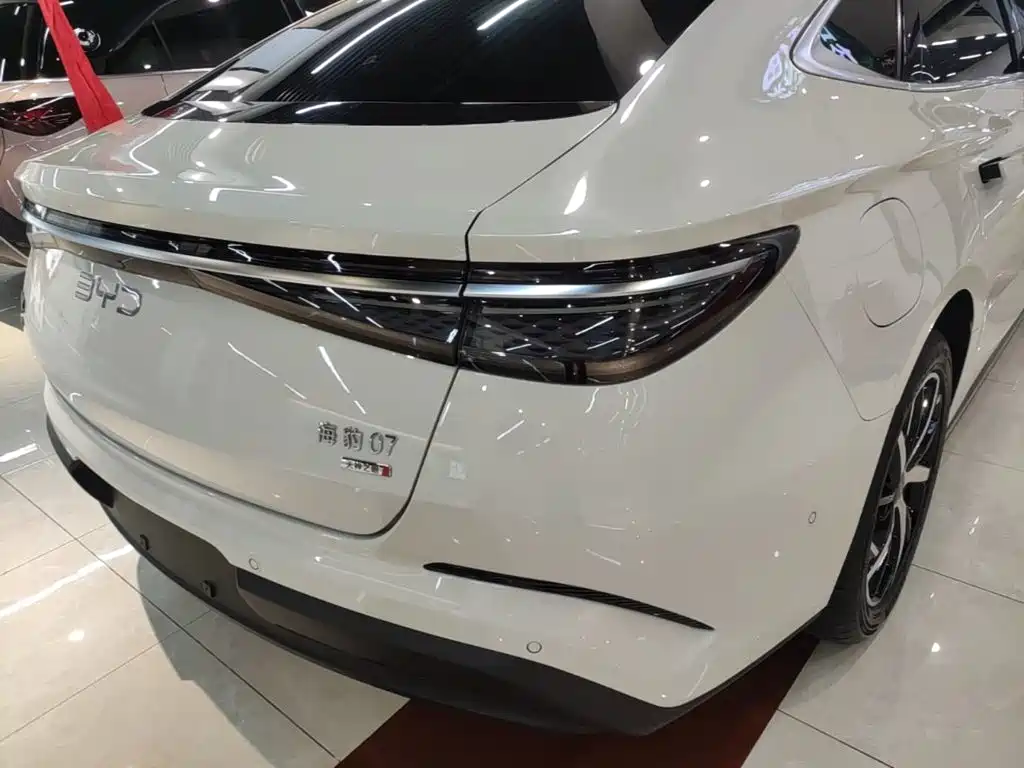 BYD Seal 07 DM-i — миниатюра 8