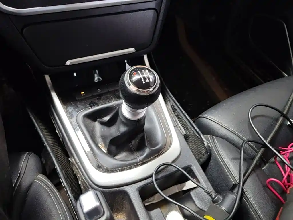 BYD MAX — миниатюра 7