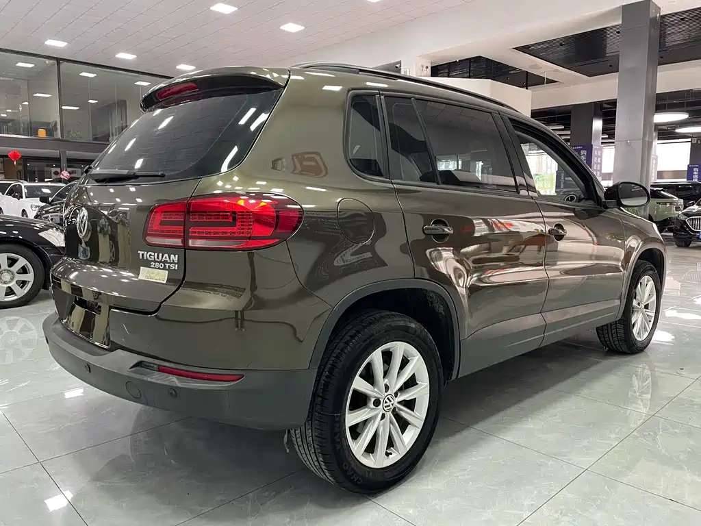 Volkswagen Tiguan — миниатюра 6