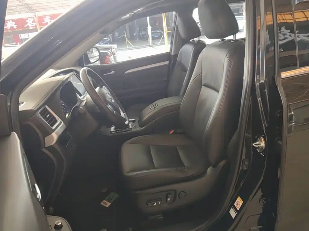 Toyota Highlander — миниатюра 11