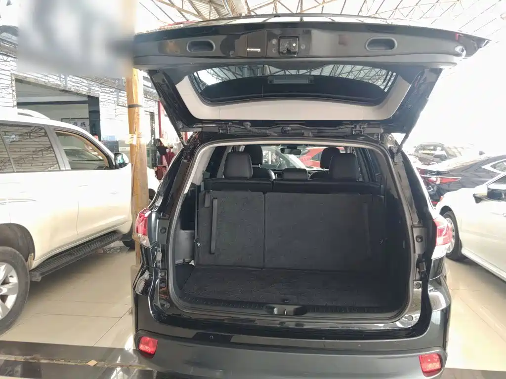 Toyota Highlander — миниатюра 15
