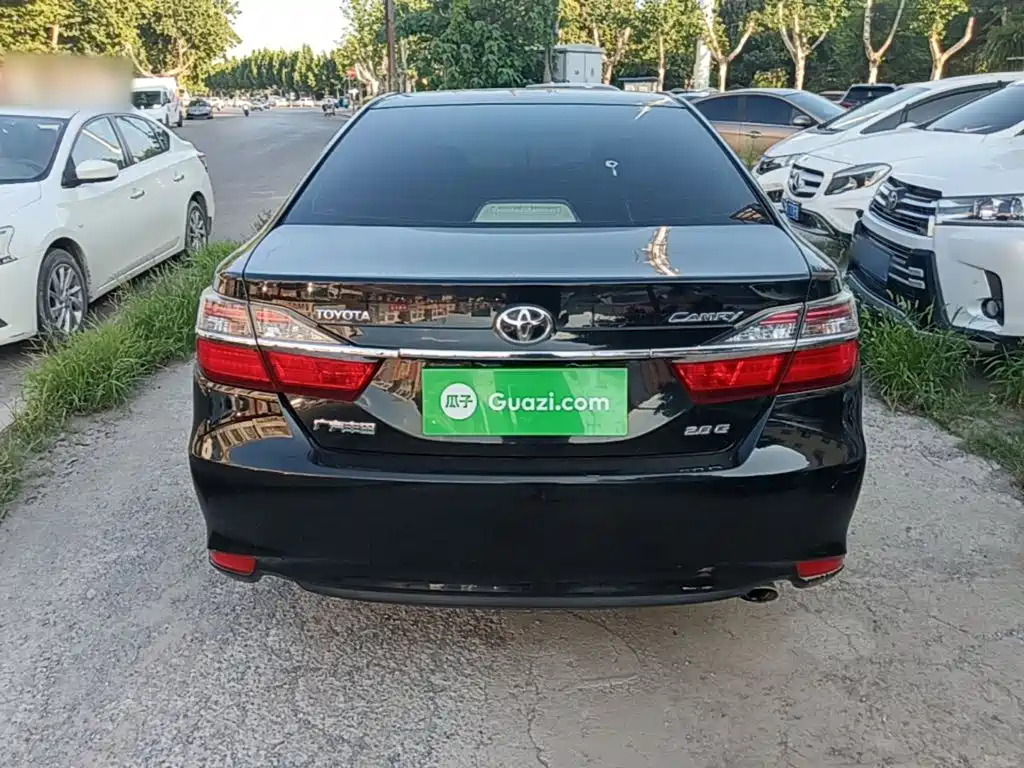 Toyota Camry — миниатюра 6