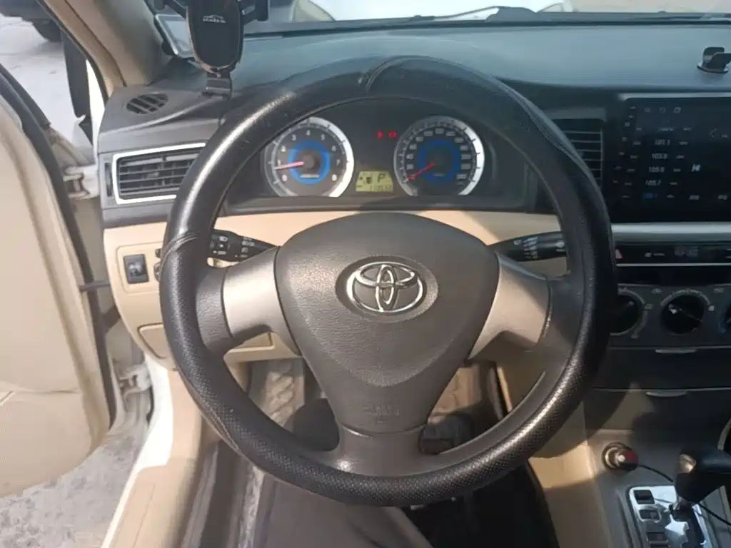 Toyota Corolla — миниатюра 11